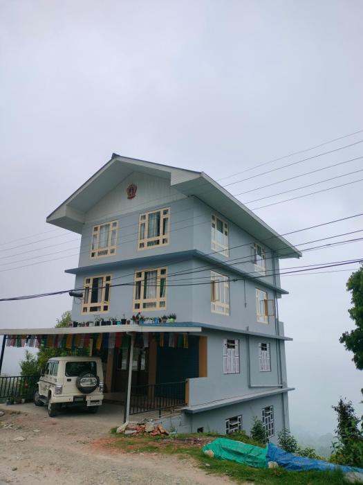 Valley Mist rooms & kitchen