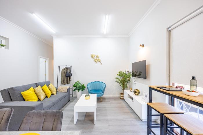 Magalhães AL by YOUR KEY MADEIRA