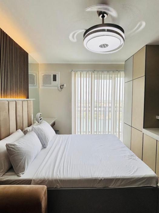 Modern Condo Room with City View