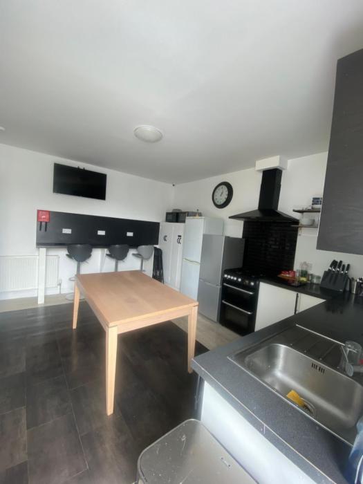 Edinburgh West Side Hostel