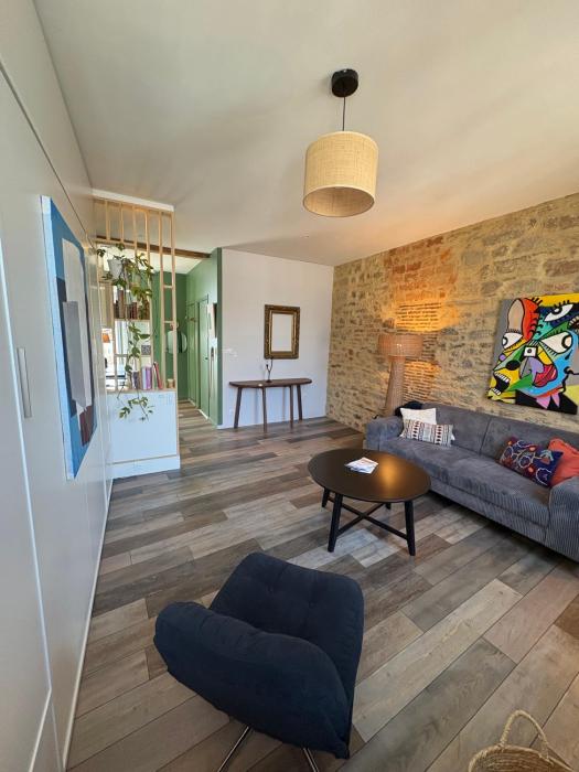 Charmant studio avec terrasse hyper-centre de Vannes à 5 min du Port et des Remparts