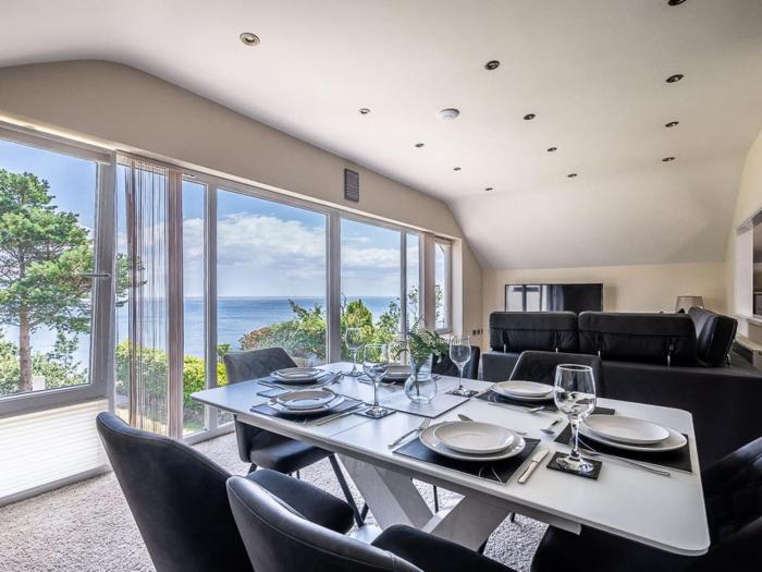 Stunning apartment with uninterrupted views