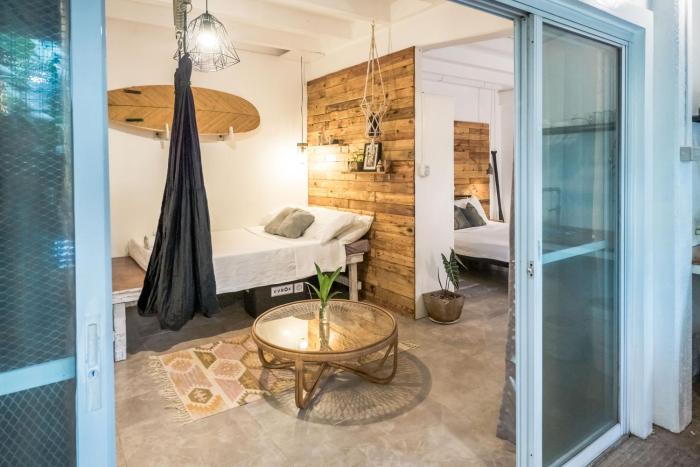 PITI Nest Self-Service Home in Rainforest Nest - Wi-fi, Monkeys, Bats, Pet Friendly with a Fee