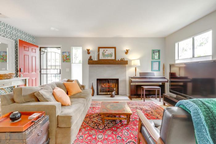 Private Patio and Workspace Quiet Sonoma Condo!