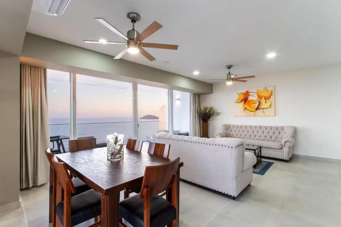 Accommodation in front of the pier Cristal bay 1504