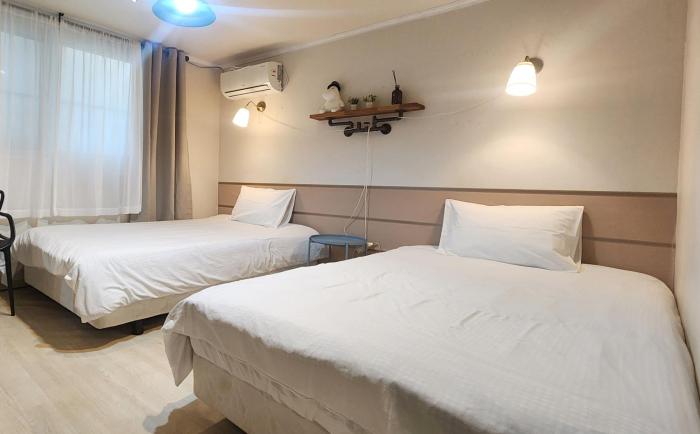 창천동 The Art House #Yeontral park #5min to Hongdae stn