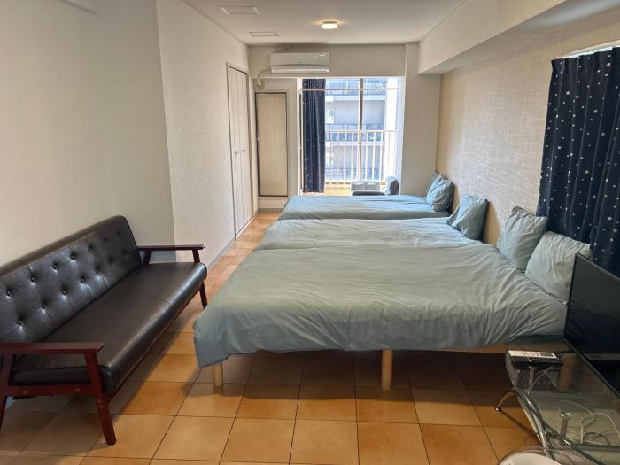 Large three beds Room by Kuromon Market