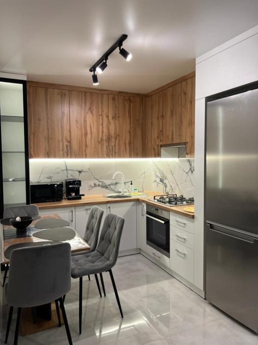 Wood Нова затишна 2-кімнатна квартира