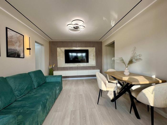 Joy City Stay Torontalului 25