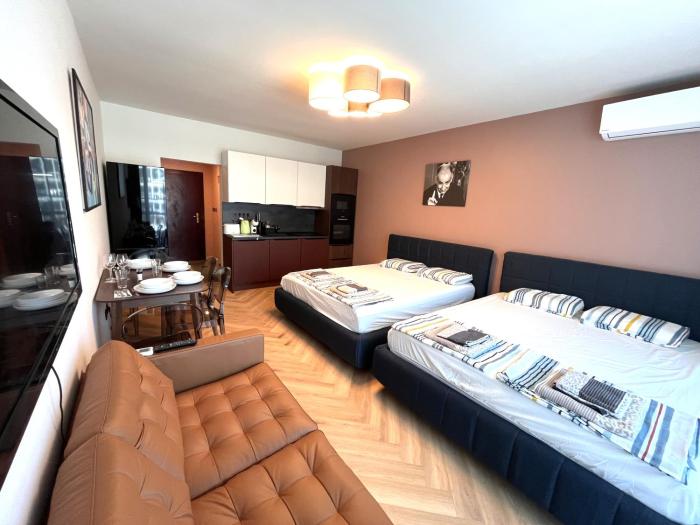 Miramar Front Beach Family Deluxe Studios No Swim Pool Access