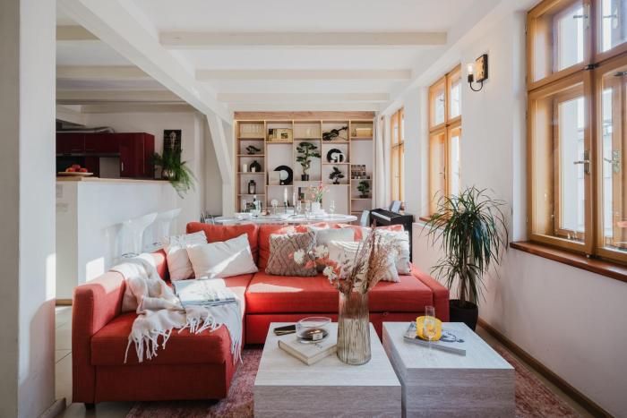 Prague Days - Attic Maisonette with Netflix and Workspace in New Town