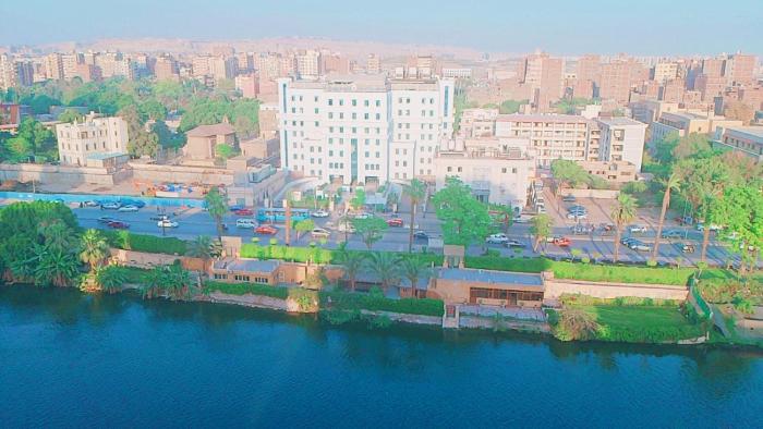 شقة بمنظر خلاب على النيل