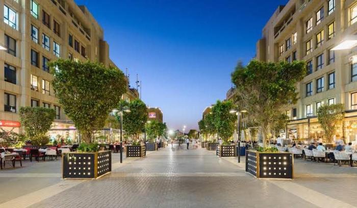 شقة فخمة للايجار المفروش بالشيخ زايد بجوار ارقي المولات