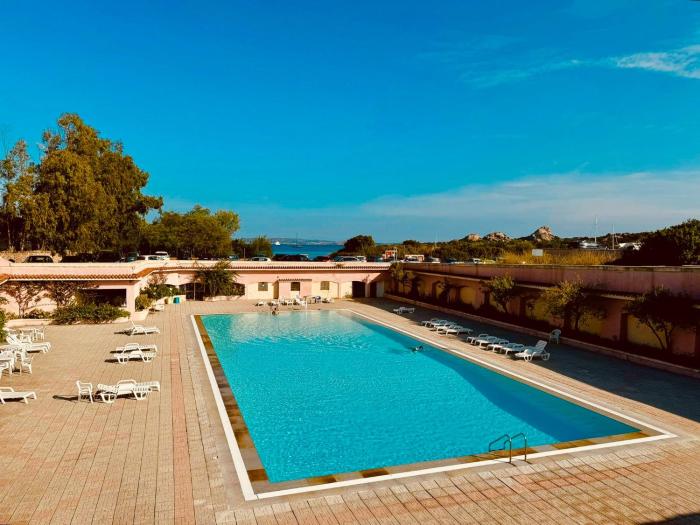 B&W Sea View Two Bedroom Apartment with Pool Near the Beach