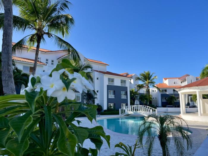 Spacious 1 bedroom appartment in sunny paradise