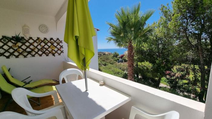 Apartamento 2 quartos, 2 wc, vista mar e piscina