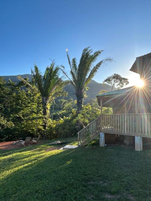 Stellar Cottage w Amazing Views on Hummingbird Hwy