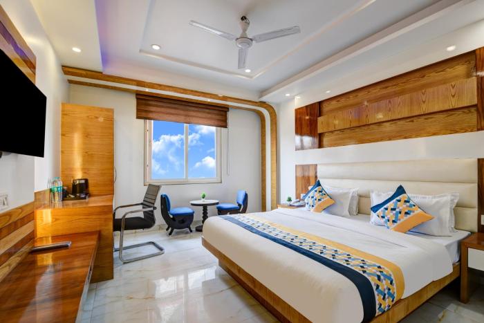 The York Legacy Hotel - 2 Minutes Walk From New Delhi Railway Station