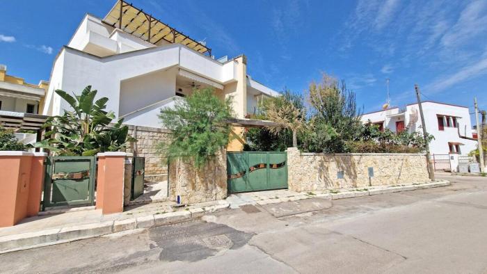 Villino Nicole by Salento Affitti