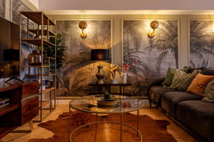 Views of Palace of the Parliament 3BR Safari Design