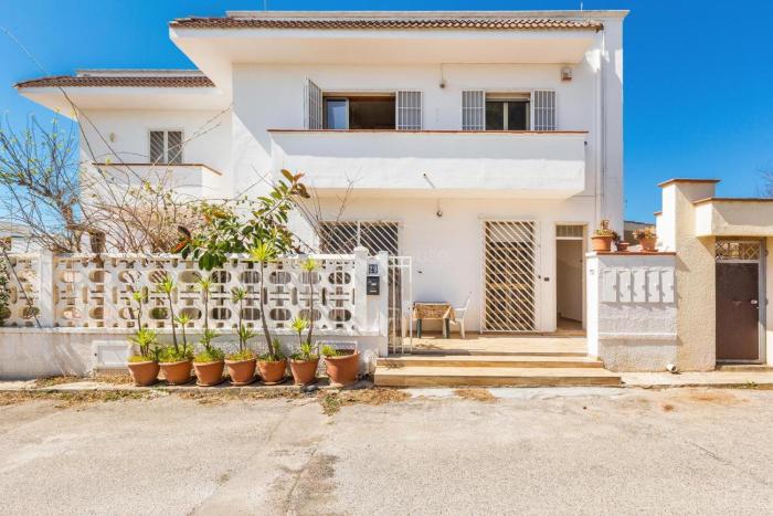 Idalia Holiday Homes - Costa