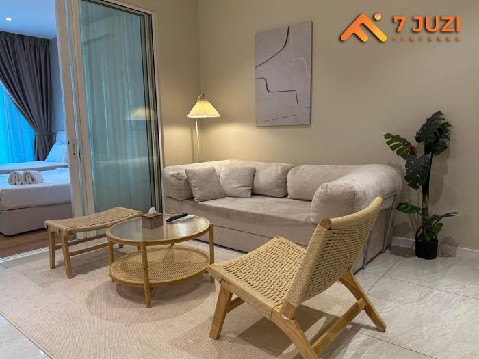 KL Tower View Luxury Cozy& Spacious Suite 4-5 Pax