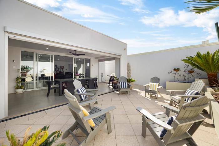 Parea on Cavendish - Luxe Beachside Living