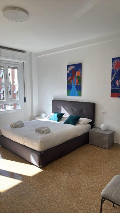 JOIVY Spacious 3-bedroom flat, easy access to Central Rome