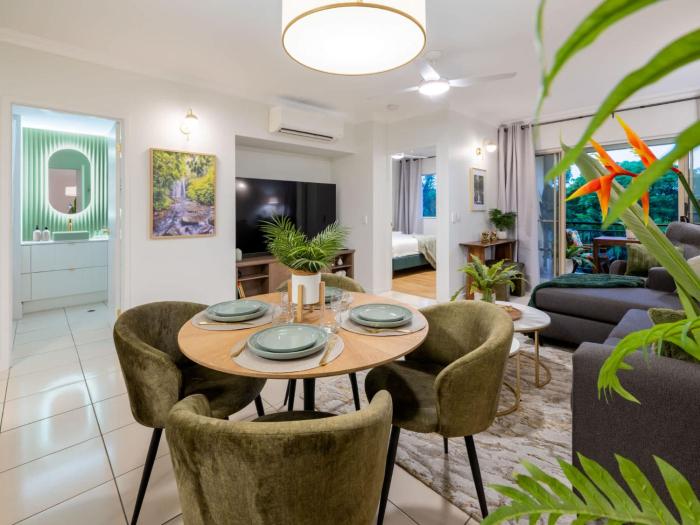 Leaf & Luxe - 9 Pools BBQ & Gym