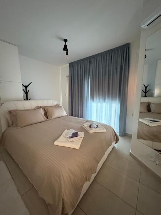 FLH - Feel Like Home Modern 1-Bedroom Ground floor Apartment in Strovolos