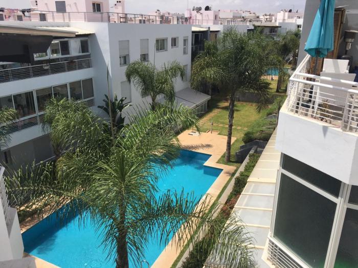 Appartement avec piscine proche de la mer à Harhoura