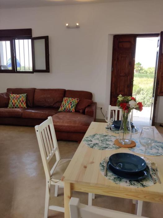 Relaxing house overlooking beautiful City of Arts