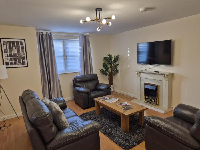 Spacious Modern 2-BR Apartment in Aberdeen City Centre