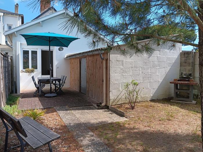 Maison de Charme Proche Plage et Commerces, 5 Pers. - FR-1-476-232