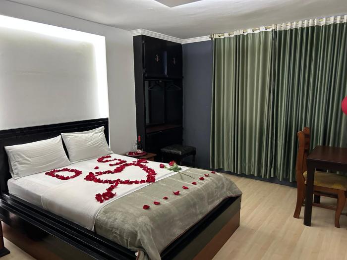 IÑAQUITO GOLD hostal