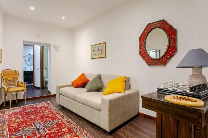 Fontana di Trevi a 2 passi