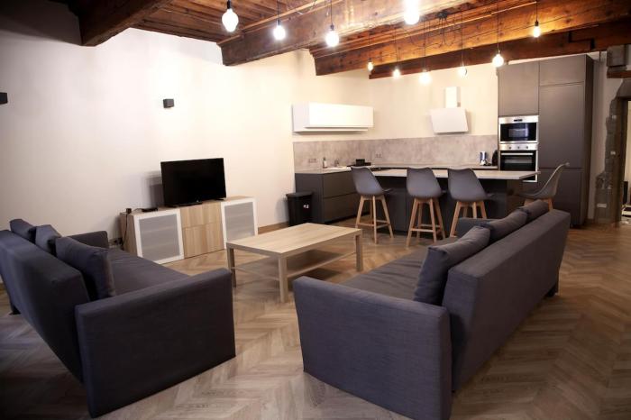 Appartement hyper centre-ville historique 80 m2