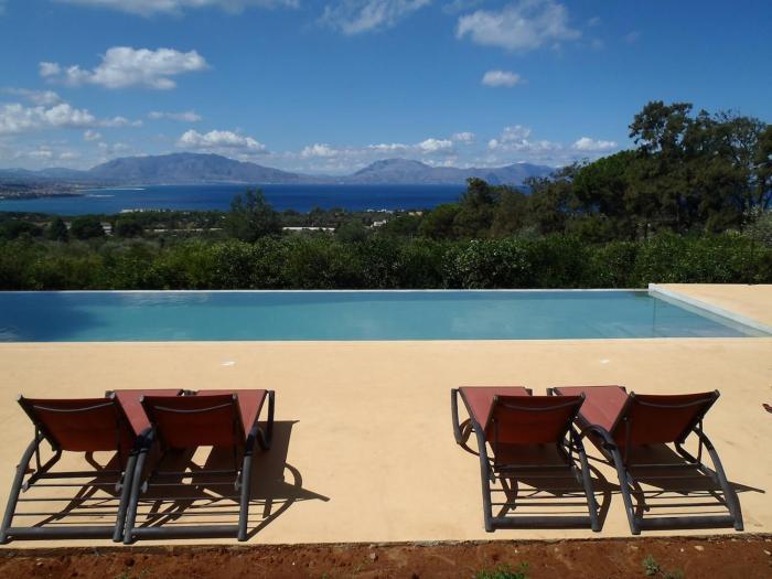 Casa Portico, con piscina in comune