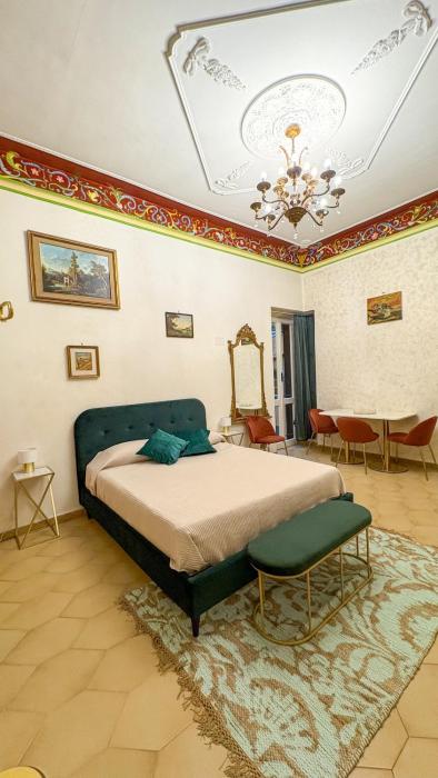 Pantheon Luxury Noble Apartment