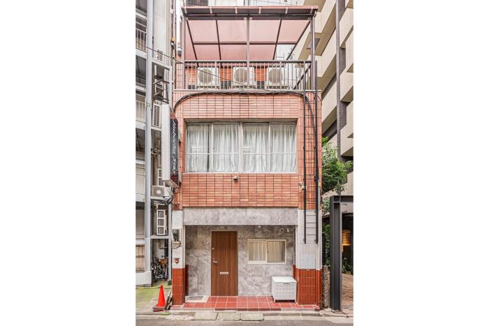 淡路町駅から徒歩1分 140平 4ldk 新宿駅12分 秋葉原5分 東京駅7分 銀座駅7分 渋谷20分