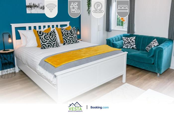 Perfect City Studio Apartment By Vesta Serviced Accommodation & Short Lets In Hatfield With Free parking & Free WiFi