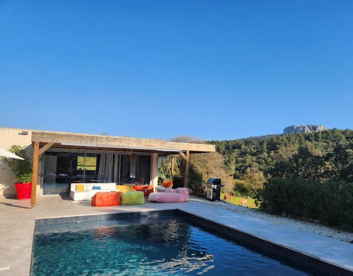 Piscine chauffée dans les vignes