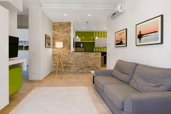 Yema Via di Mezzo, Lucca, Italy