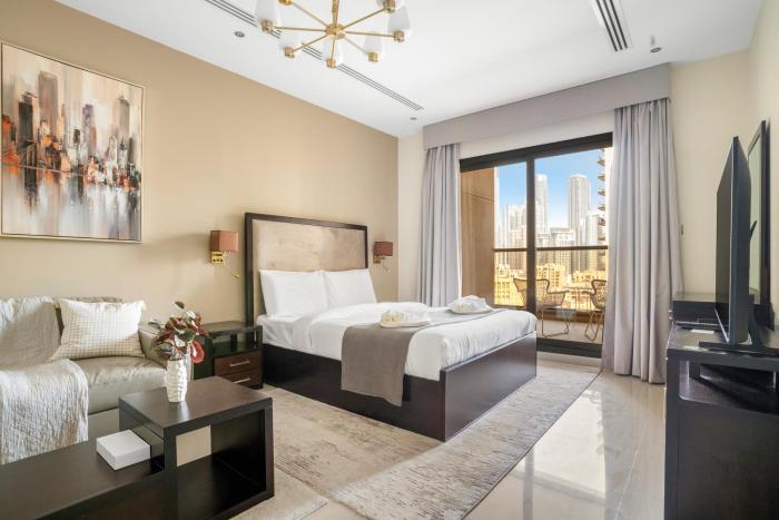 Stylish Downtown Studio