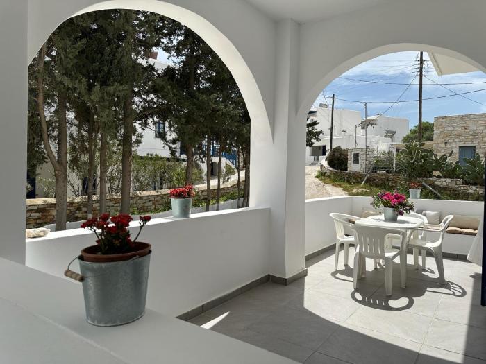 Family House near Logaras beach