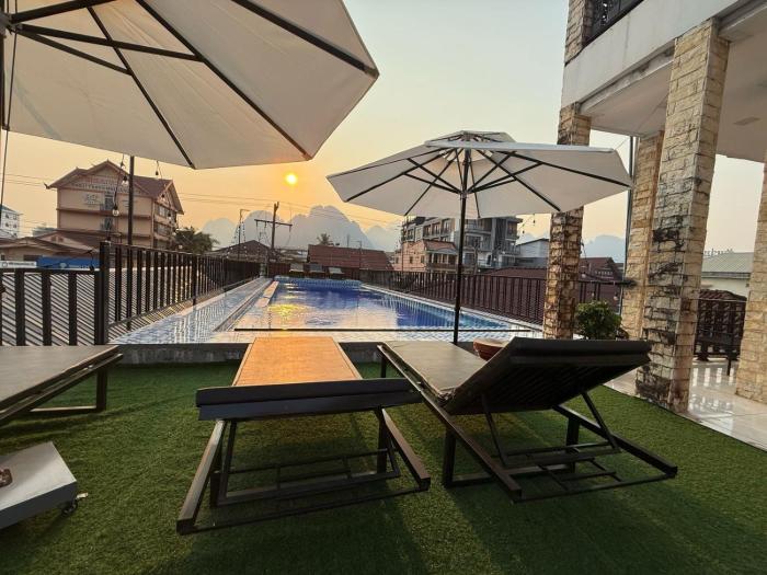 A P S Hotel