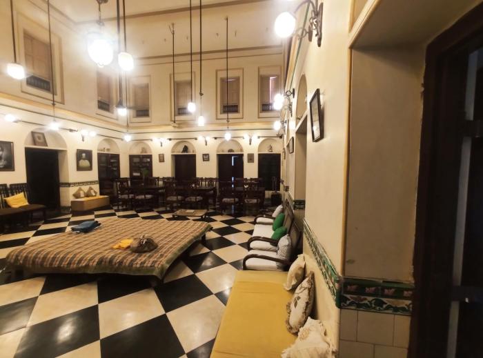 RATNAKAR BHAWAN (HERITAGE HOMESTAY)