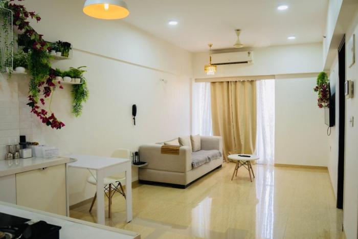 Le Plaisir at Lodha Belmondo 2 mins walk to Golf