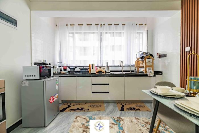 executive fully furnished apartments with luxurious facilities which features a breathtaking city views and close proximity to major shopping malls thus offering a high end lifestyle