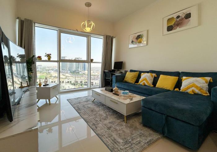 Bespoke Holiday Homes - Modern 1BR in Carson Tower Damac Hills